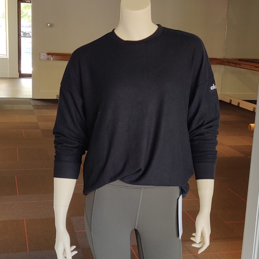 Alo Yoga Soho Pullover